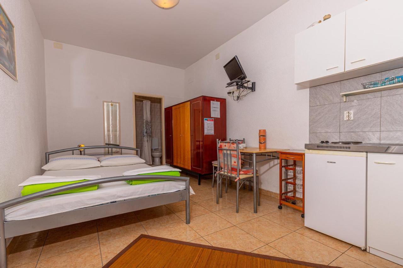 Apartmani Loki Драмаль Экстерьер фото