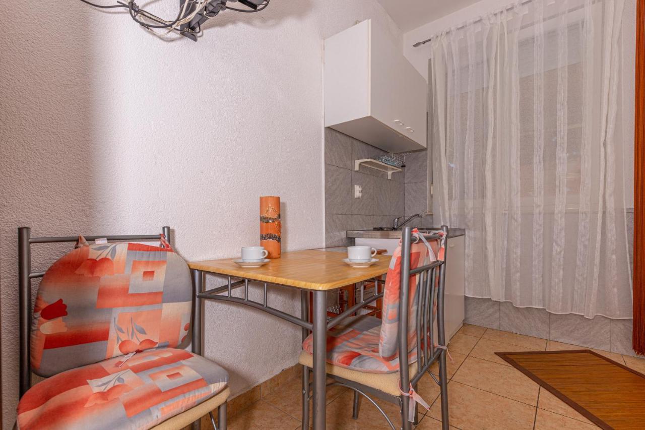 Apartmani Loki Драмаль Экстерьер фото