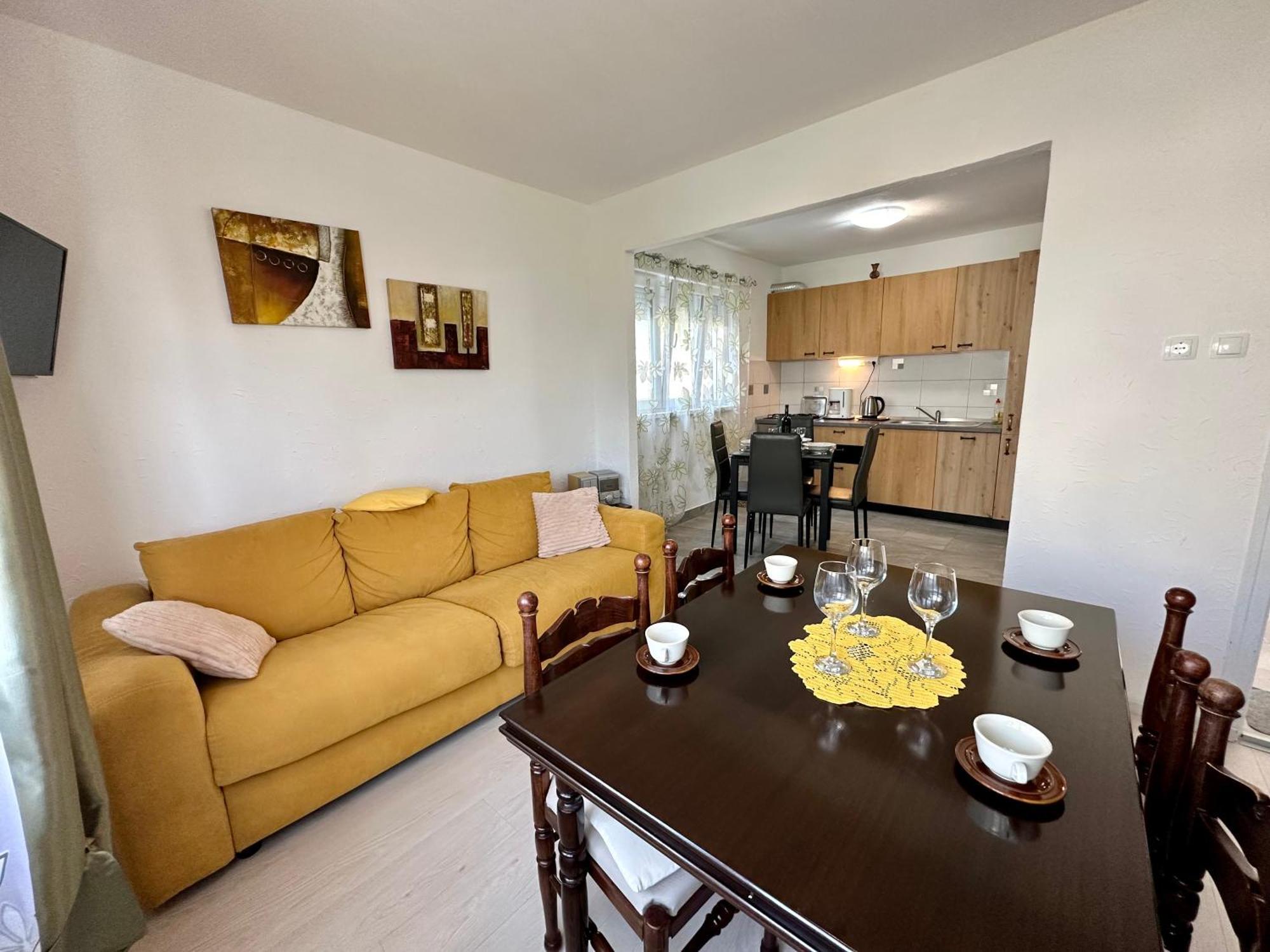 Apartmani Loki Драмаль Экстерьер фото