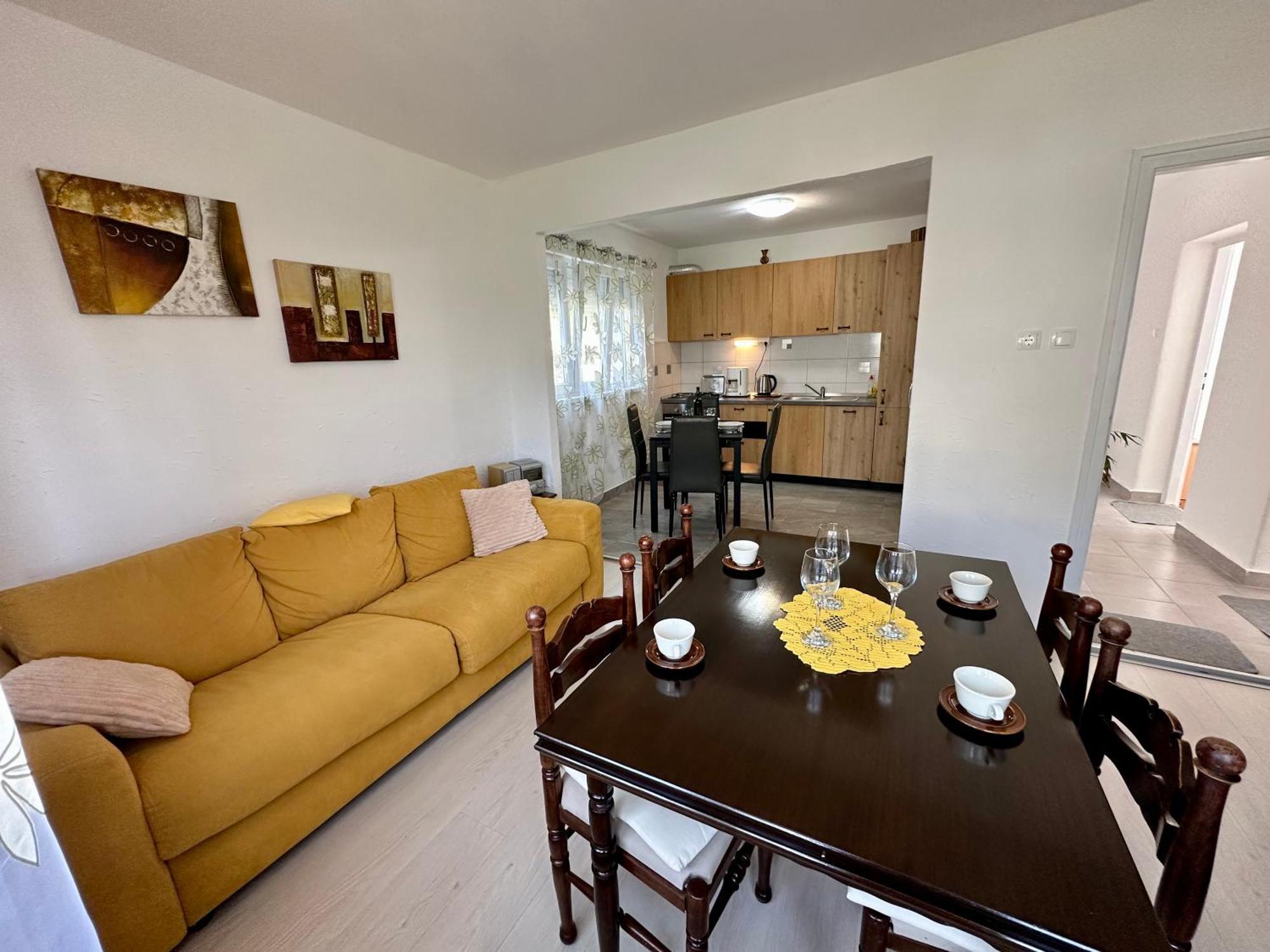 Apartmani Loki Драмаль Экстерьер фото